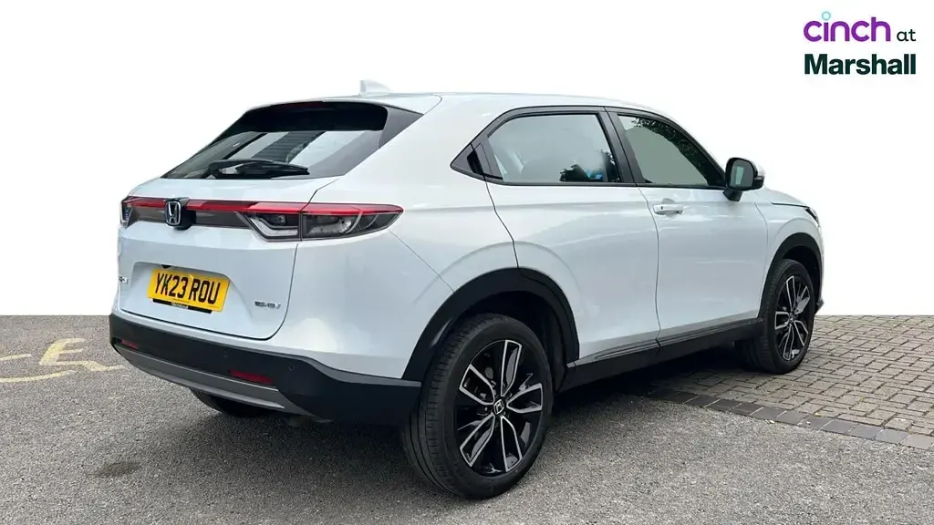 Used Honda HR-V Elegance 131 HP (96 kW) 2023 White SUV