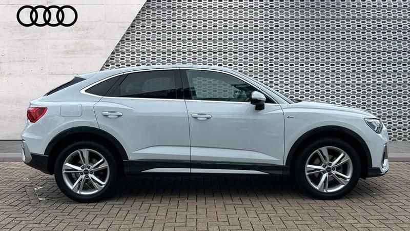 Usado Audi Q3 S-Line 150 HP (110 kW) 2024 Branco SUV