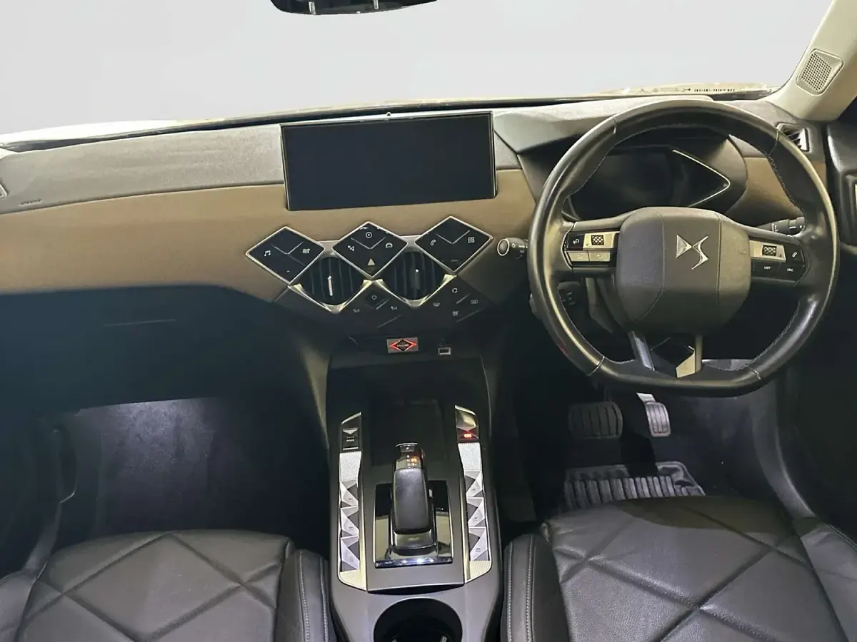 Used DS Automobiles DS3 Crossback Prestige 100 kW (136 HP) 2020 White SUV