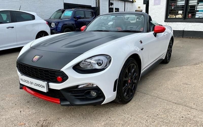 Used Abarth 124 Spider 170 HP (125 kW) 2016 White Cabriolet