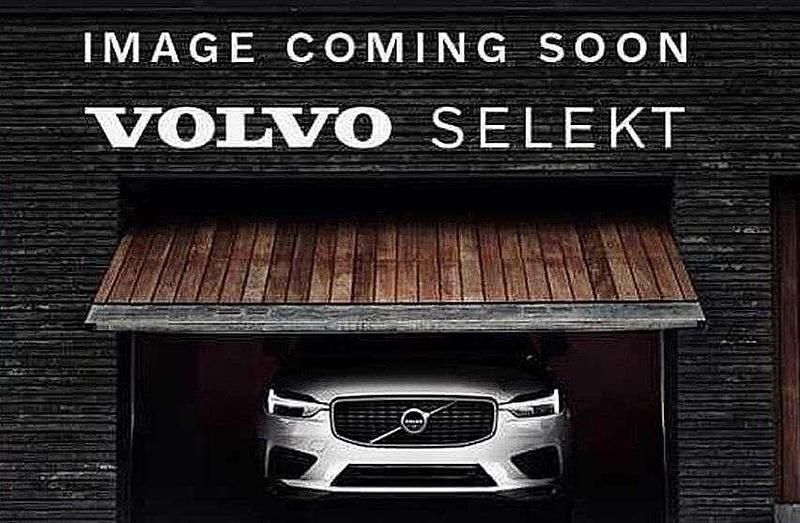 Blue Used 2025 Volvo XC40 Ultra SUV | £39,395 (Expensive) - Image 1/1