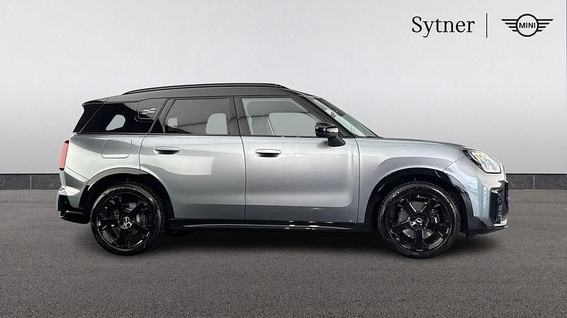 Used Mini Countryman 168 HP (123 kW) 2025 Green SUV