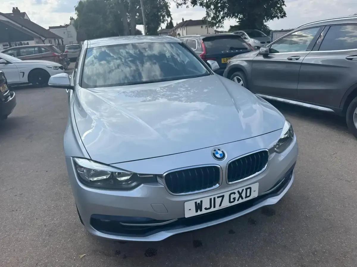 Used BMW 320 Sport Line 184 HP (135 kW) 2017 Silver Sedan