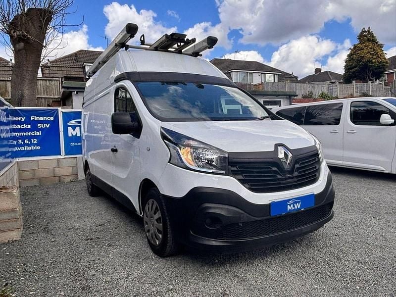Begagnad Renault Trafic Business 2019 Vit Minibuss
