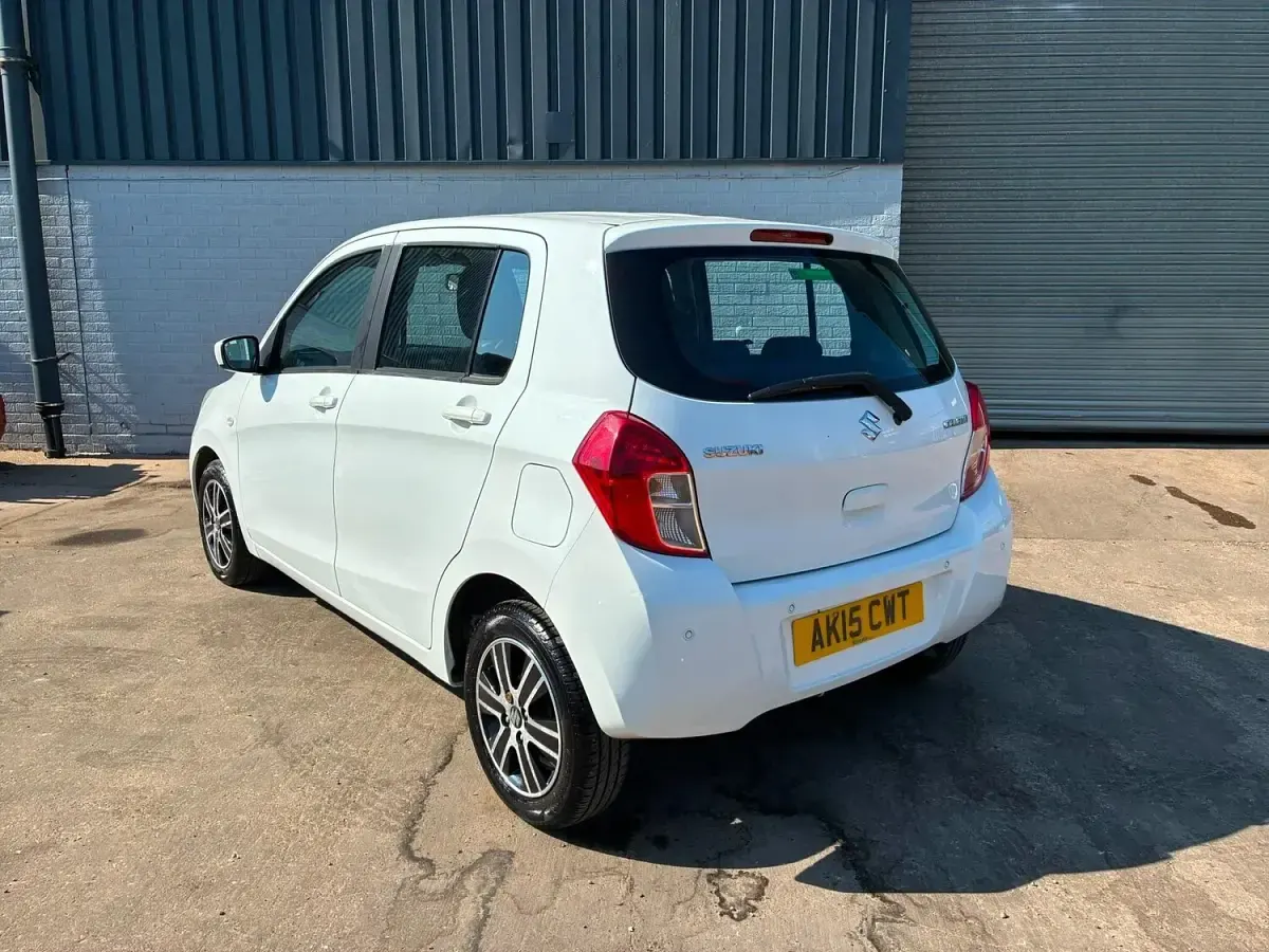 Used Suzuki Celerio SZ4 68 HP (50 kW) 2015 White Hatchback