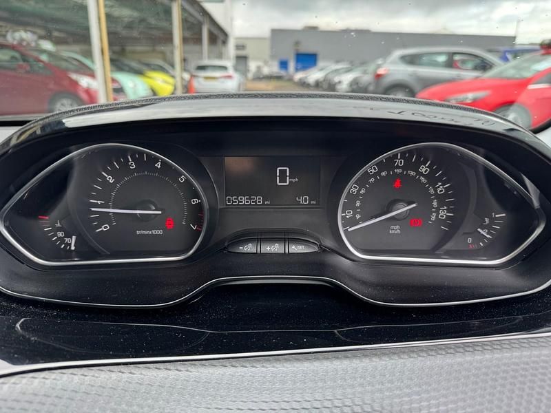 Used Peugeot 208 Allure 2016 Grey Hatchback