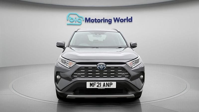 Used Toyota RAV4 Hybrid 219 HP (161 kW) 2021 SUV