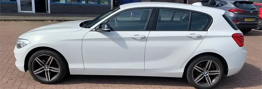 Used BMW 118 Sport Line 136 HP (100 kW) 2016 White Hatchback