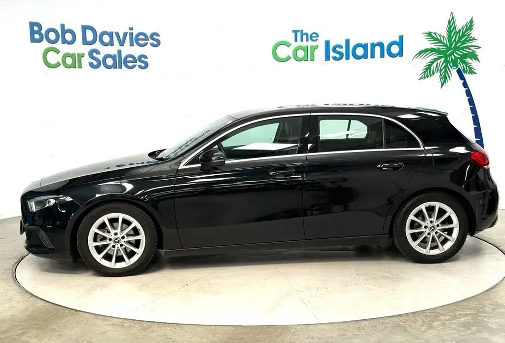 Used Mercedes A180 Executive 136 HP (100 kW) 2020 Black Hatchback