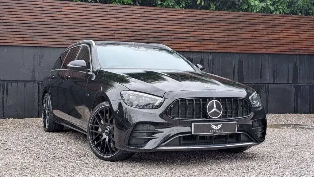 Used Mercedes E300 AMG line 2021 Black Estate