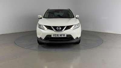 Used Nissan Qashqai Tekna 2016 Pure white SUV