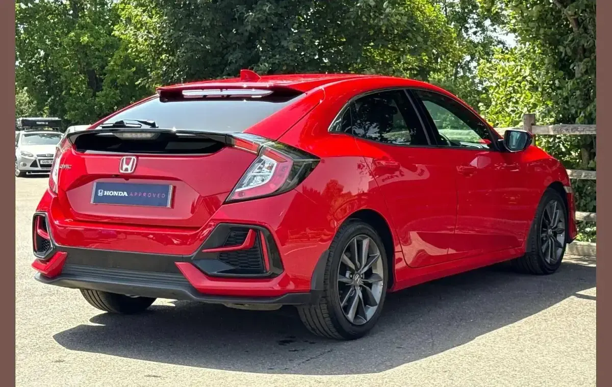 Used Honda Civic SR 126 HP (92 kW) 2020 Red Hatchback