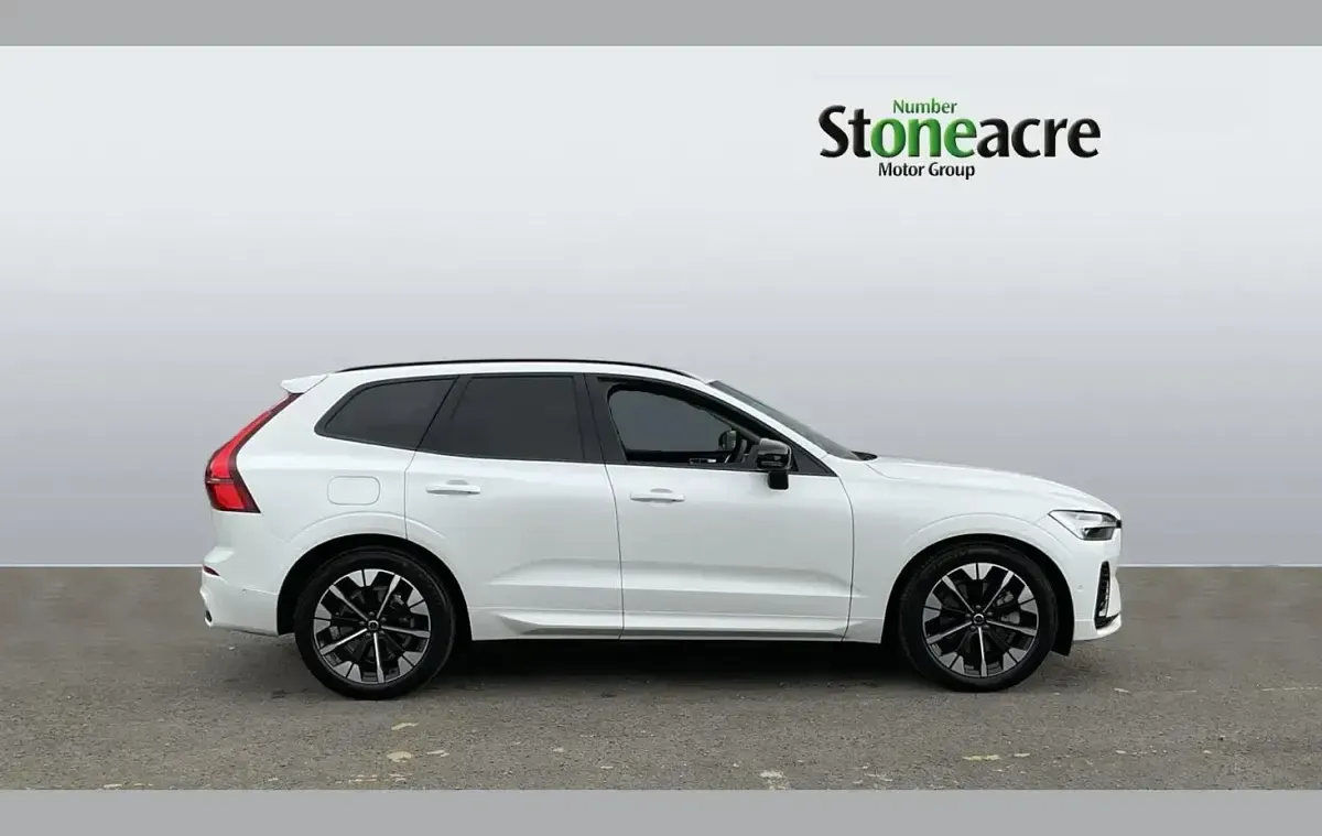 Used Volvo XC60 Ultra 449 HP (330 kW) 2026 White SUV