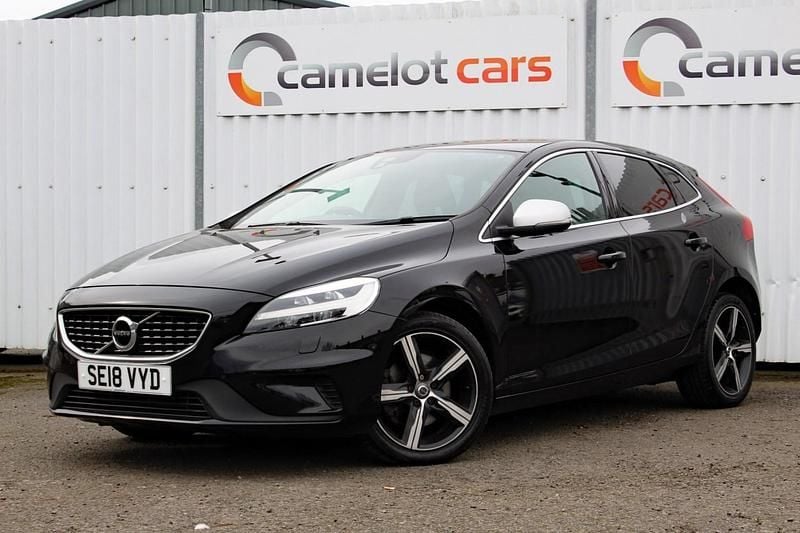 Begagnad Volvo V40 R-Design 2018 Svart Halvkombi
