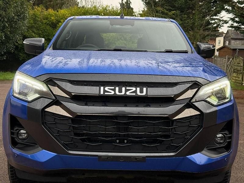 New Isuzu D-Max 163 HP (119 kW) 2025 Blue Pickup