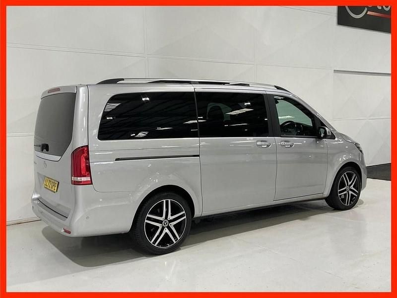 Used Mercedes V220 163 HP (119 kW) 2022 Silver MPV
