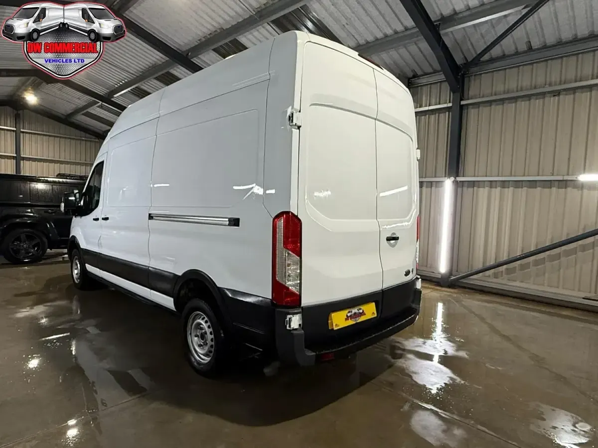 Used Ford Transit 130 HP (95 kW) 2022 White