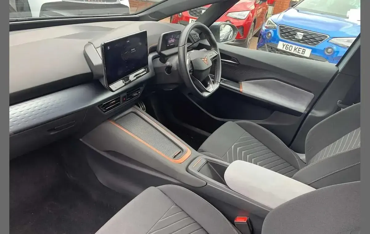 Used Cupra Born 150 kW (204 HP) 2022 Silver Hatchback