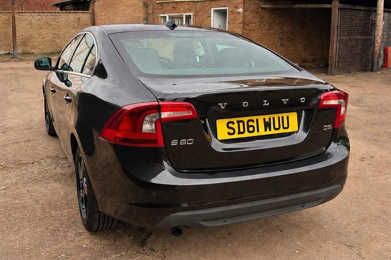 Used Volvo S60 SE 163 HP (119 kW) 2011 Black Sedan