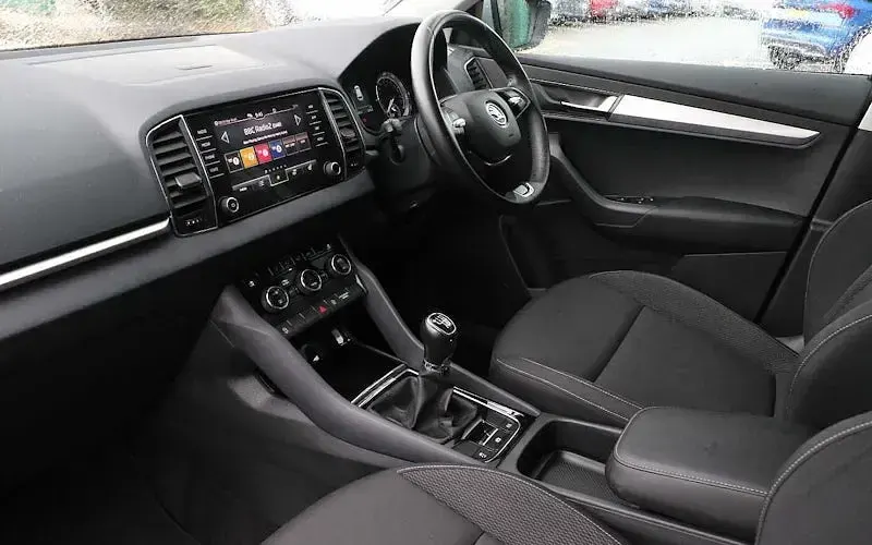 Used Skoda Karoq SE Drive 150 HP (110 kW) 2022 Brilliant silver metallic SUV
