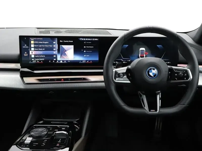 Used BMW i5 M Sport 250 kW (340 HP) 2024 White Sedan