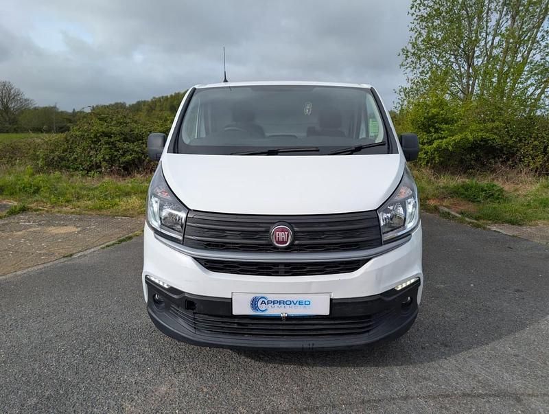 Used Fiat Talento 120 HP (88 kW) 2020 White MPV