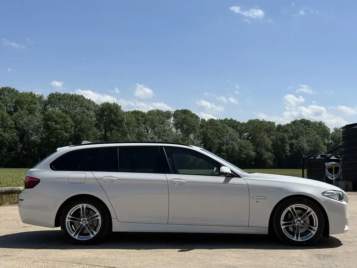 Used BMW 520 M Sport 2015 White Estate