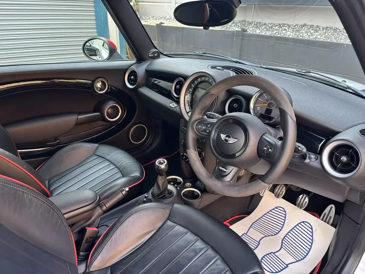 Used Mini John Cooper Works Cabriolet 211 HP (155 kW) 2015 Silver Cabriolet