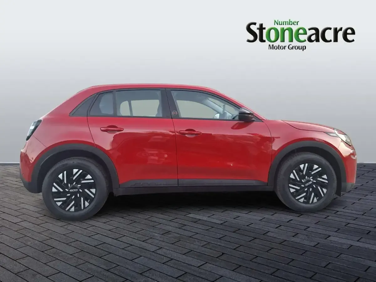 New Fiat 600E Red 114 kW (156 HP) 2025 Red Hatchback