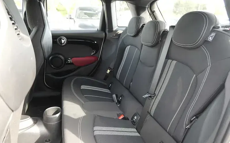 Used Mini Cooper S Hatch 192 HP (141 kW) 2019 White Hatchback