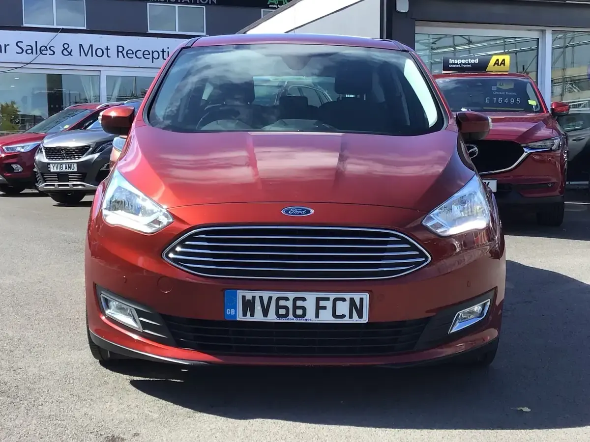 Used Ford C-MAX Titanium 125 HP (91 kW) 2016 Red MPV
