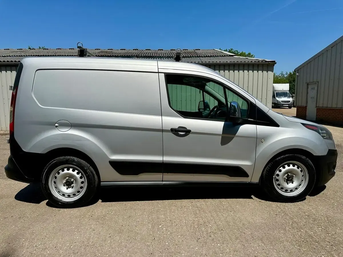 Used Ford Transit Connect 100 HP (73 kW) 2017 Silver MPV