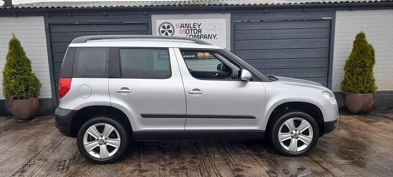 Used Skoda Yeti SE 140 HP (102 kW) 2011 Silver SUV