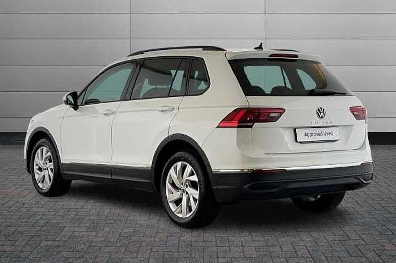 Used VW Tiguan Life 150 HP (110 kW) 2022 Pure white SUV
