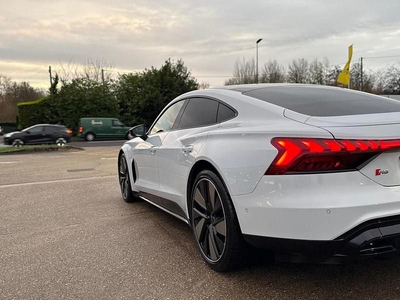 Used Audi e-tron GT quattro Advanced 475 kW (646 HP) 2022 Grey Sedan