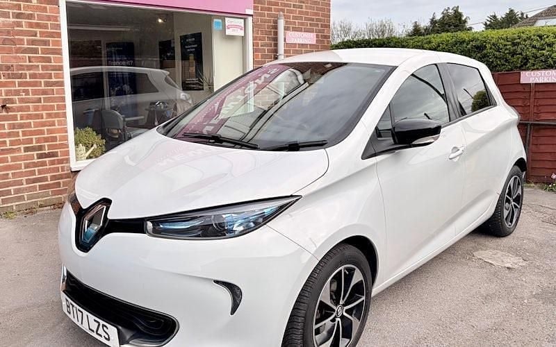 Used Renault Zoe Dynamique 67 kW (92 HP) 2018 Hatchback
