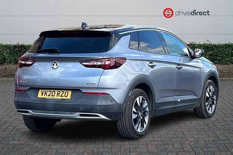 Used Vauxhall Grandland X SRi 130 HP (95 kW) 2020 Grey SUV