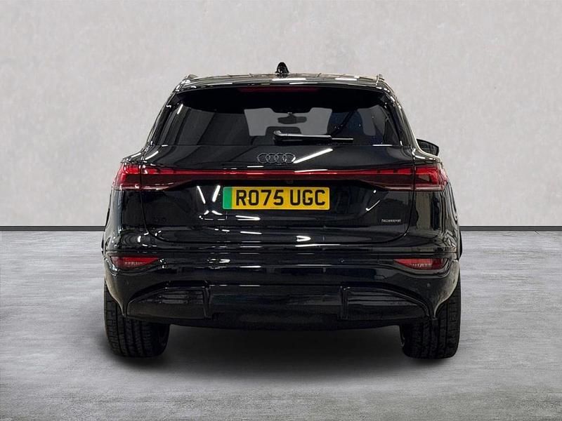 Used Audi e-tron Business 285 kW (388 HP) 2025 Black SUV