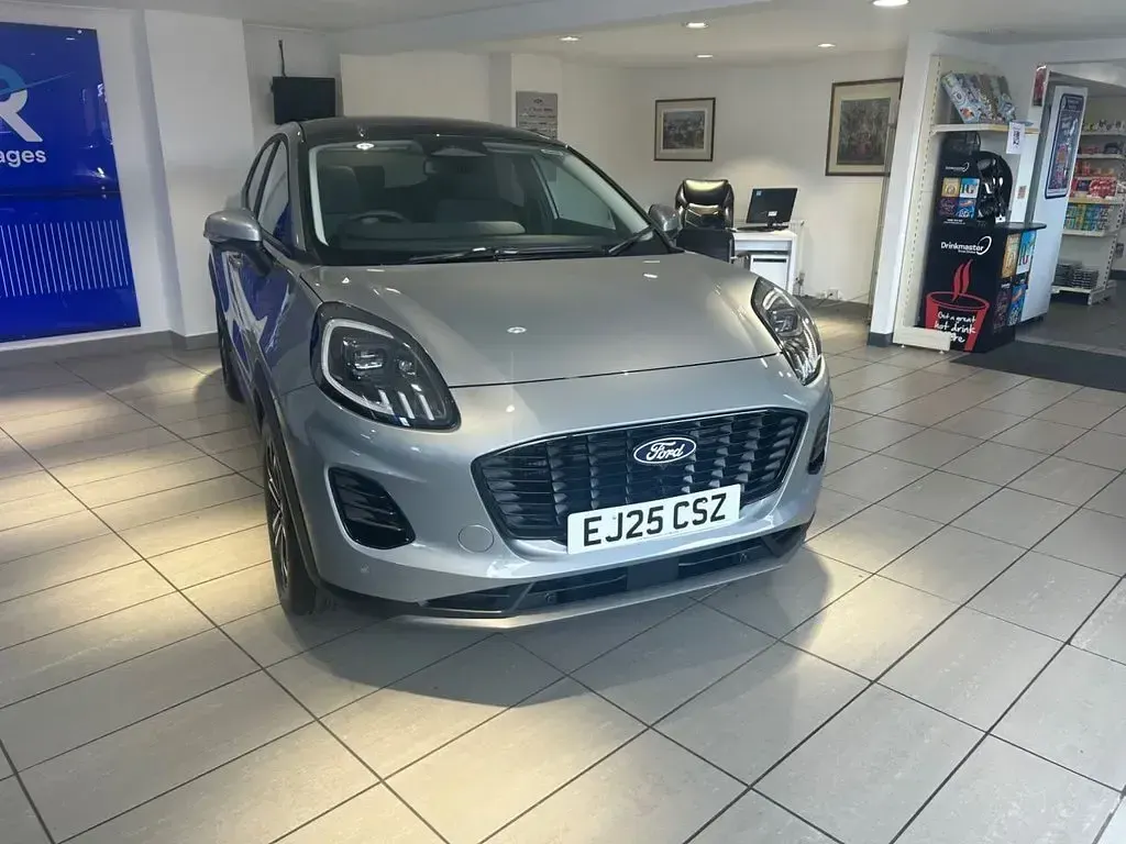 Used Ford Puma Titanium 125 HP (91 kW) 2025 Silver SUV