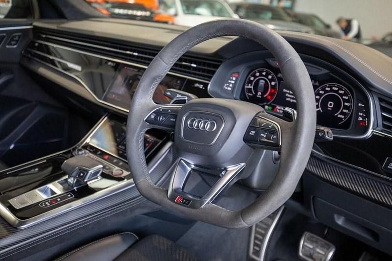 Usado Audi RS Q8 Advanced 600 CV (441 kW) 2020 Negro SUV