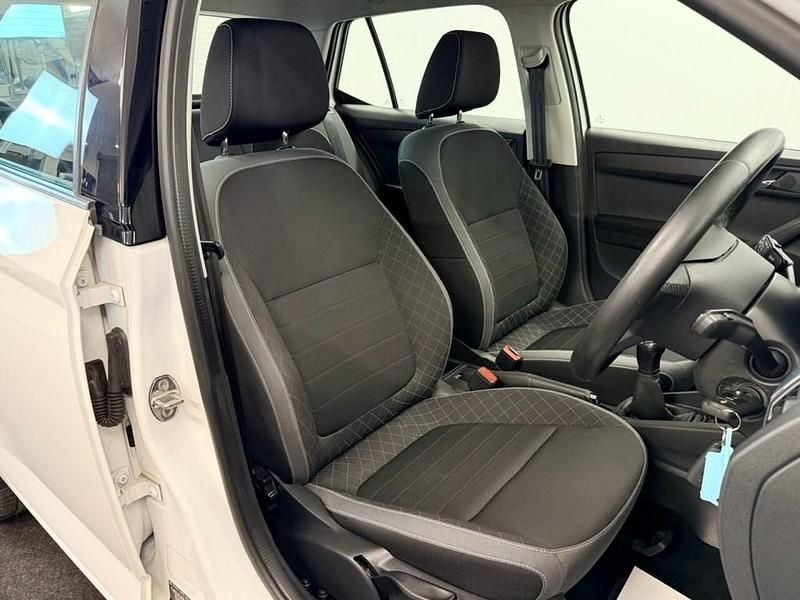 Used Skoda Fabia SE 75 HP (55 kW) 2019 White Hatchback