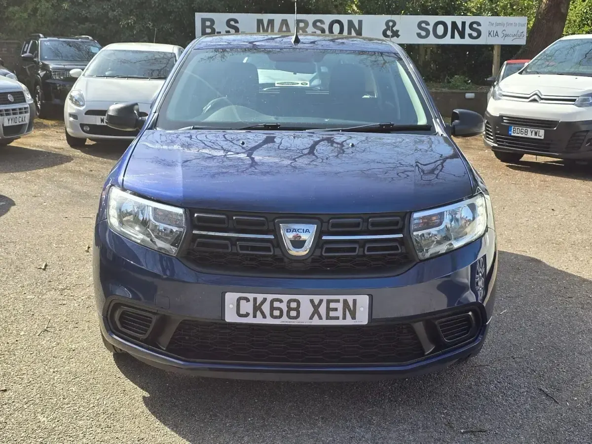 Used Dacia Sandero Essentiel 2018 Blue Hatchback