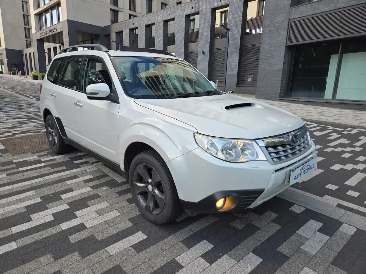 Used Subaru Forester 2011 White SUV