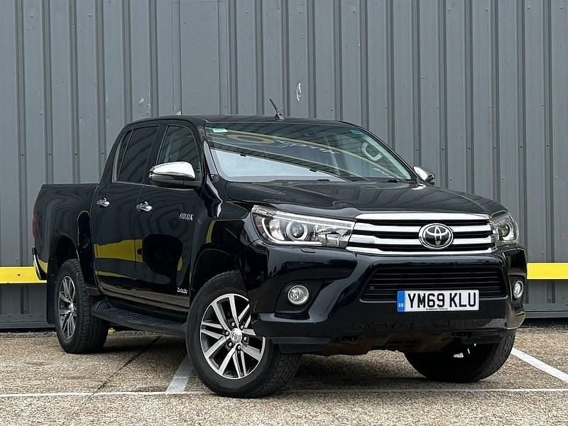 Black Used 2020 Toyota HiLux Pickup | £20,995 (Good price) - Image 1/4