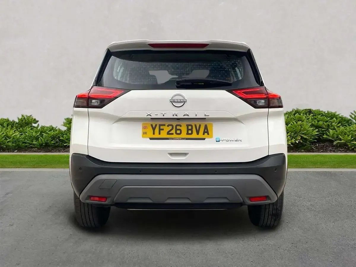 New Nissan X-Trail Acenta Premium 204 HP (150 kW) 2026 White SUV