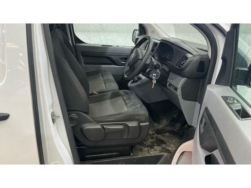 Second-hand Peugeot Expert Premium 2022 Alb Van
