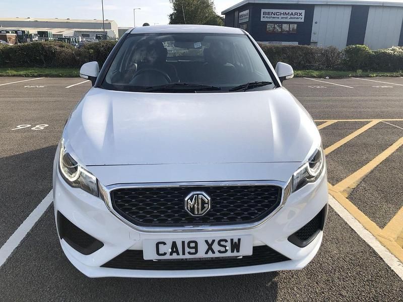 White Used 2019 MG MG3 Excite Hatchback | £8,995 (Fair price) - Image 1/4