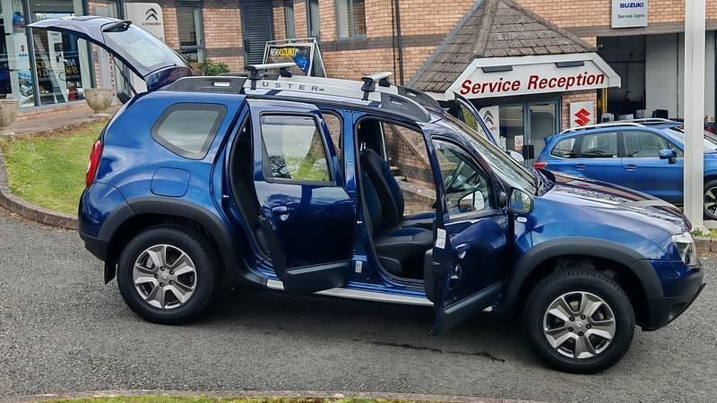 Used Dacia Duster Lauréate 2015 Blue SUV
