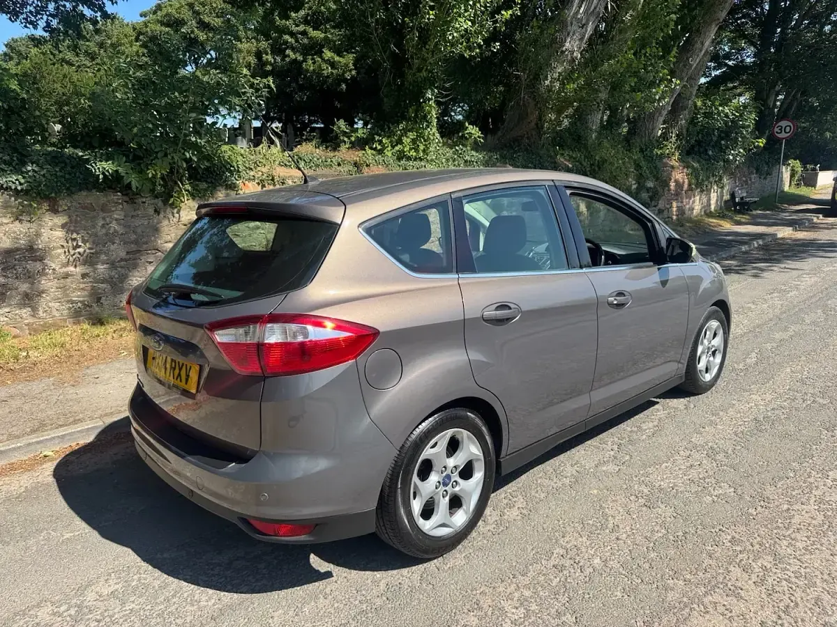 Used Ford C-MAX Zetec 2014 Brown MPV