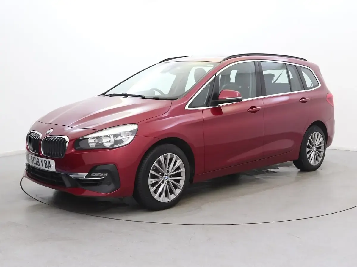 Used BMW 220 Luxury Line 2019 Red Estate